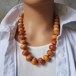 Vintage Jewelry Unique Beewax Amber Resin Necklace Antique Gold bronze chain